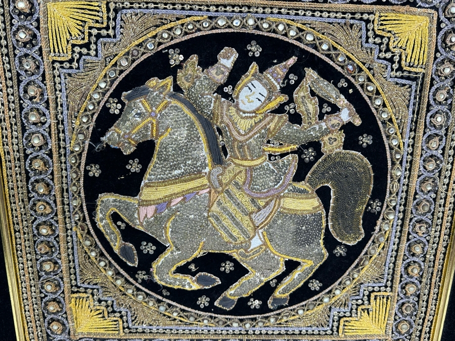 Vintage Indian Embroidery Framed 27.5 X 27.5 [Photo 5]