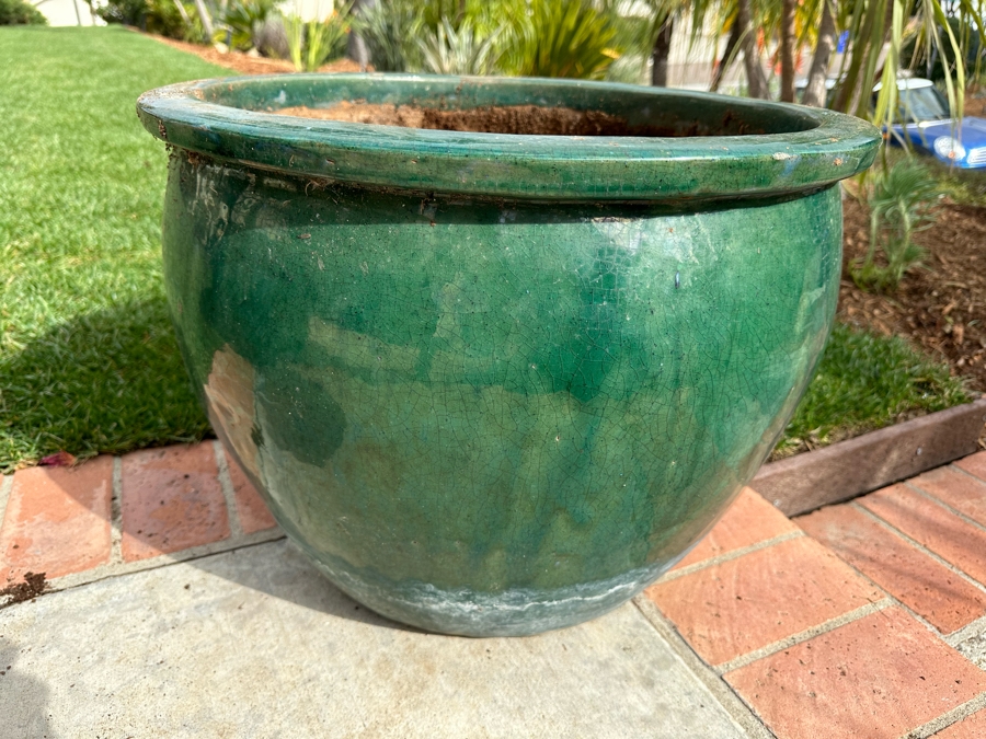 Large Green Glazed Outdoor Flower Pot 21W X 16H [Photo 4]