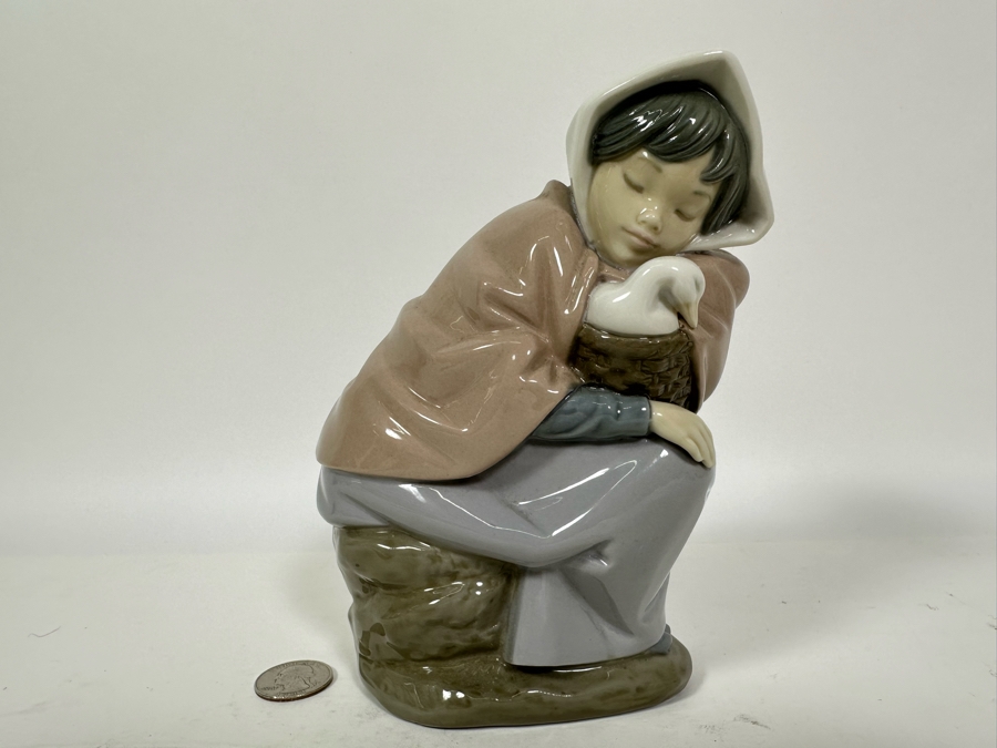 Vintage Nao By Lladro Figurine Sleeping Girl With Duck 6.5H [Photo 3]
