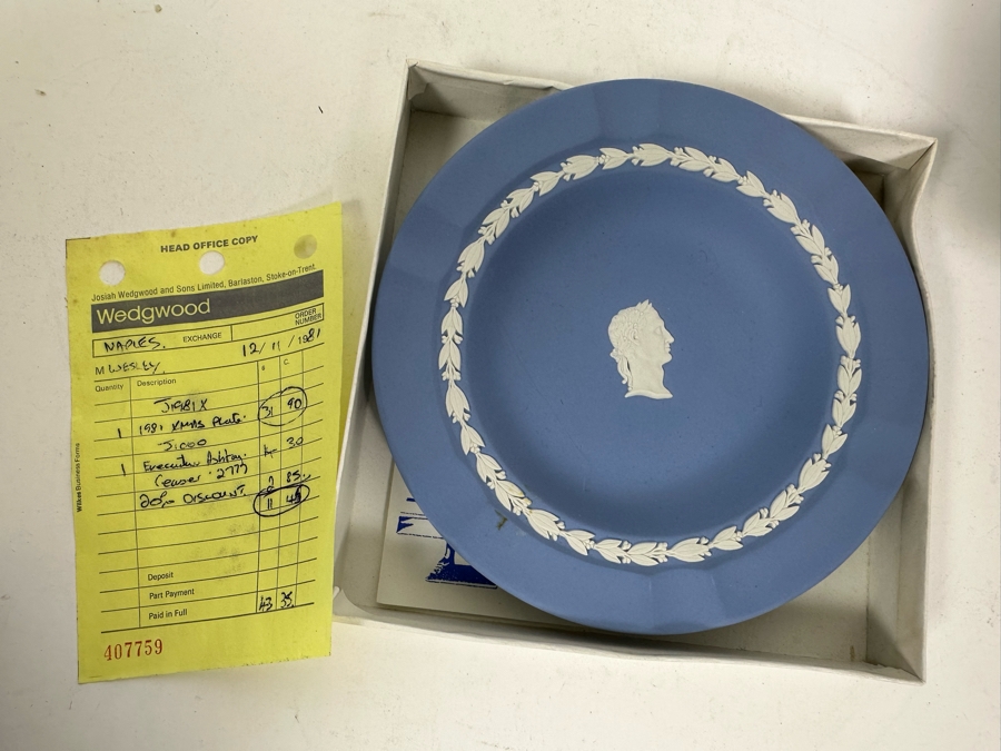 Huge Collection Of Wedgwood England Trinket Dishes & Plates Including The Royal Wedding, American Independence Plates, Christmas Plates & Mother's Day Plates [Photo 30]