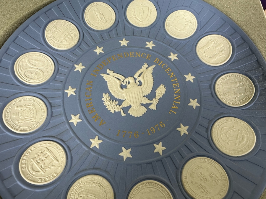 Huge Collection Of Wedgwood England Trinket Dishes & Plates Including The Royal Wedding, American Independence Plates, Christmas Plates & Mother's Day Plates [Photo 10]