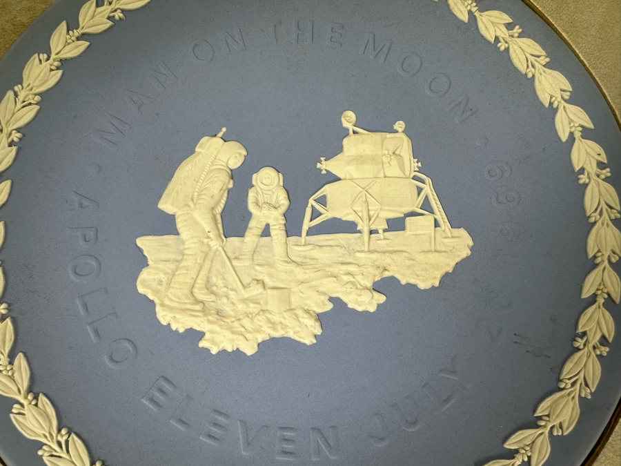 Huge Collection Of Wedgwood England Trinket Dishes & Plates Including The Royal Wedding, American Independence Plates, Christmas Plates & Mother's Day Plates [Photo 27]