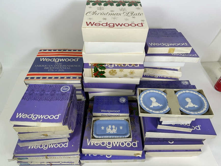 Huge Collection Of Wedgwood England Trinket Dishes & Plates Including The Royal Wedding, American Independence Plates, Christmas Plates & Mother's Day Plates [Photo 2]
