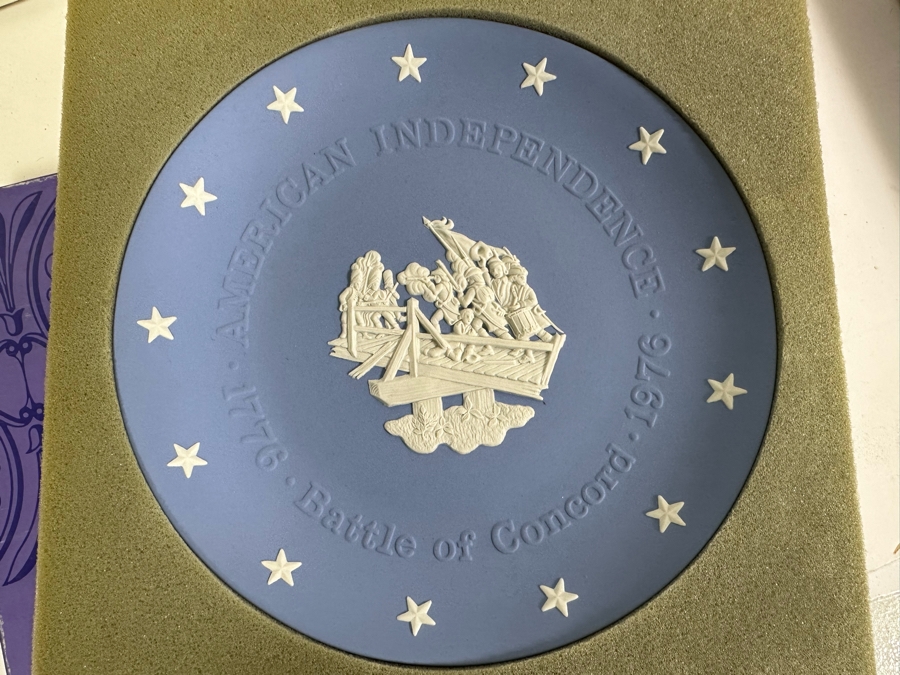 Huge Collection Of Wedgwood England Trinket Dishes & Plates Including The Royal Wedding, American Independence Plates, Christmas Plates & Mother's Day Plates [Photo 20]