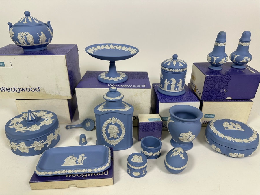 Large Collection Of English Wedgwood Jasperware Some With Original Boxes [Photo 2]