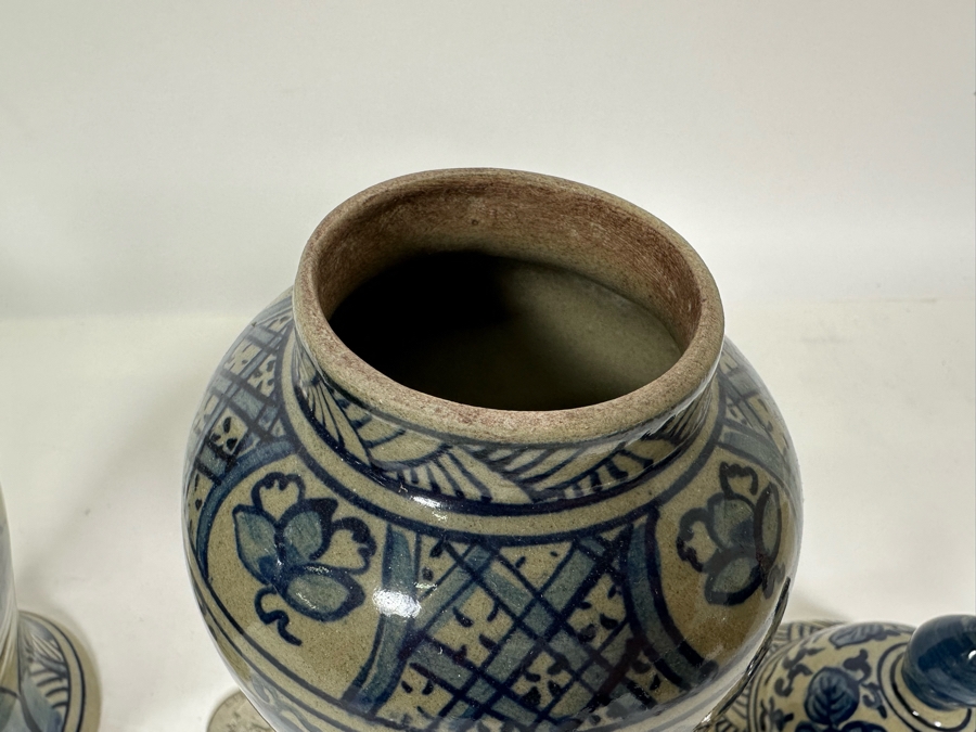 Pair Of Vintage Signed Chinese Blue & White Porcelain Lidded Jars 10.25H & 8.5H [Photo 16]
