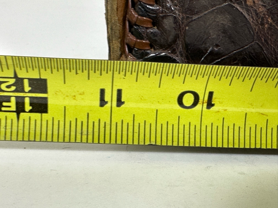 Vintage Alligator Skin Handcrafted Handbag 11W X 3D X 9H [Photo 16]