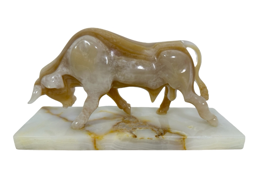 Vintage Carved Onyx Marble Sculpture Of A Bull 10.5W X 4D X 5.5H [Photo 1]