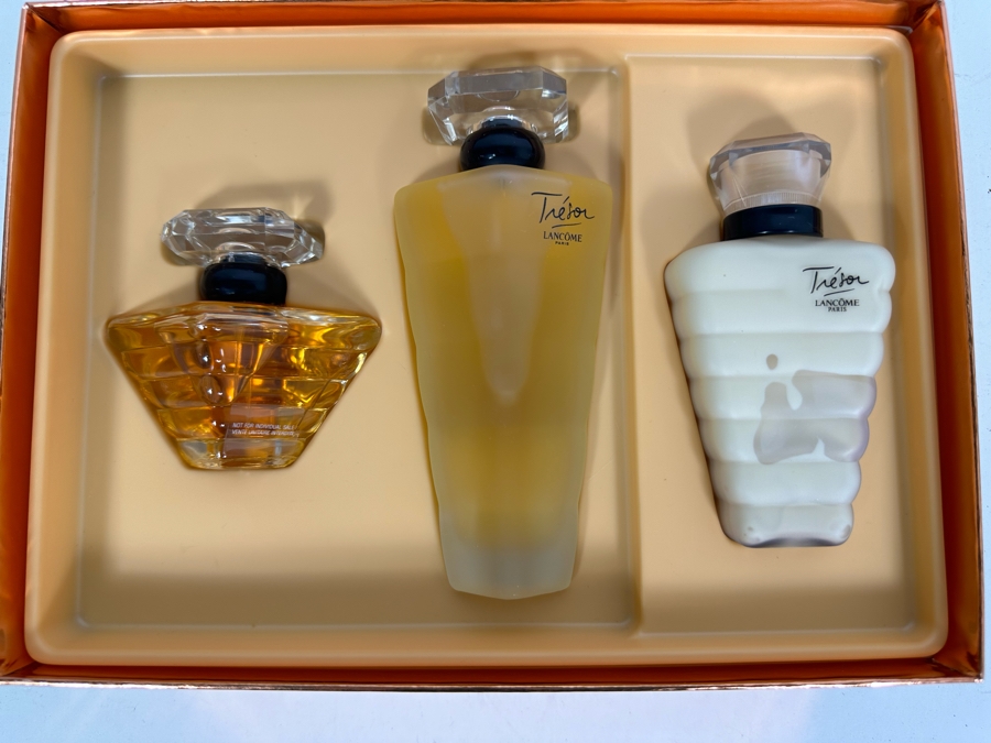 Lancome Paris Tresor Perfume Set New In Box [Photo 5]