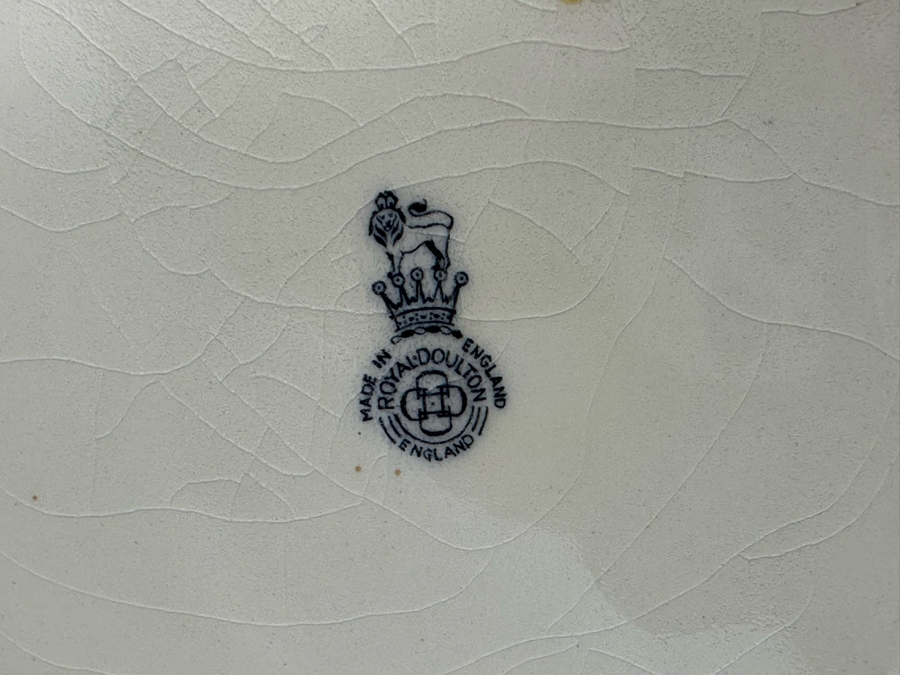 Vintage Early Royal Doulton Toby Character Mug 1934-1938 Variation 1 'Charrington & Co.' Toby Ale D8074 Large Made In England 9H Estimate $400 [Photo 7]