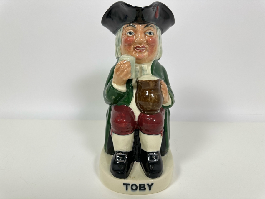 Vintage Early Royal Doulton Toby Character Mug 1934-1938 Variation 1 'Charrington & Co.' Toby Ale D8074 Large Made In England 9H Estimate $400 [Photo 2]