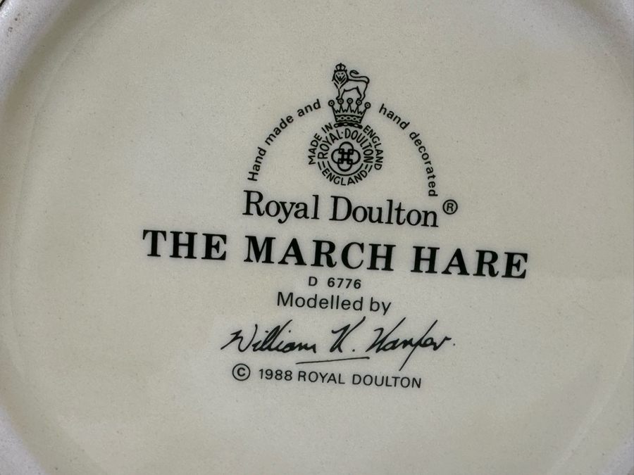 Vintage 1988 Royal Doulton Toby Mug 'The March Hare' D6776 Large Made In England 6H [Photo 7]