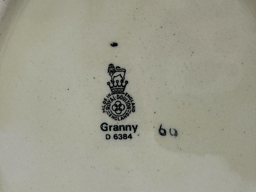 Vintage Early Royal Doulton Toby Character Mug 'Granny' D6384 Large Made In England 6H [Photo 8]