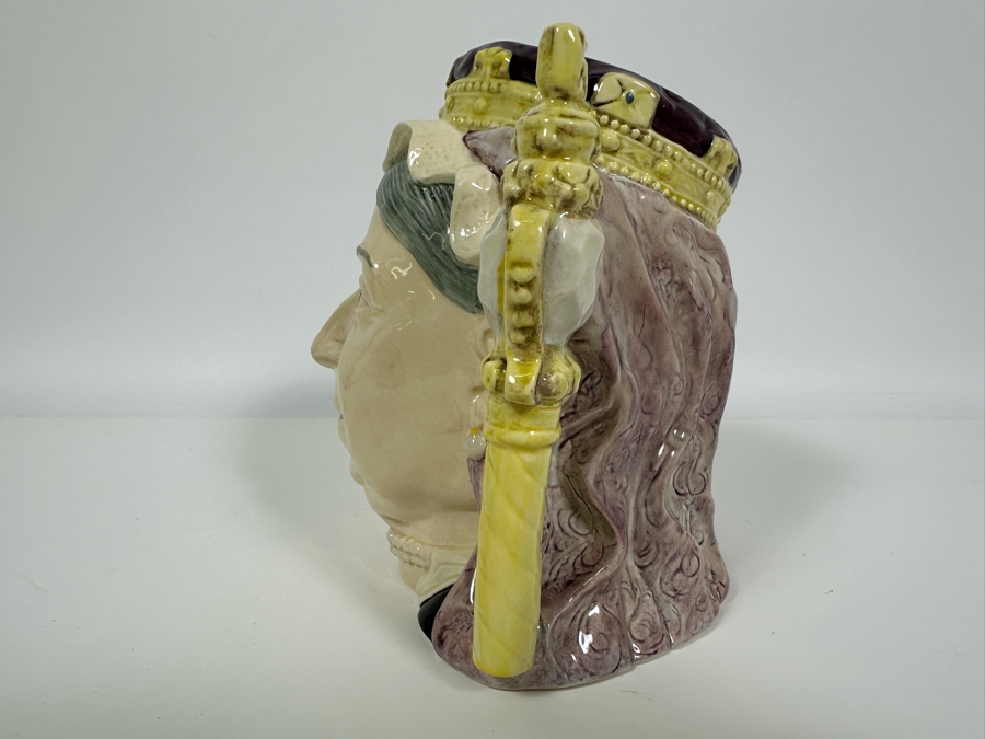 Vintage 1987 Royal Doulton Toby Mug 'Queen Victoria' D6816 Large Made In England 7H [Photo 5]
