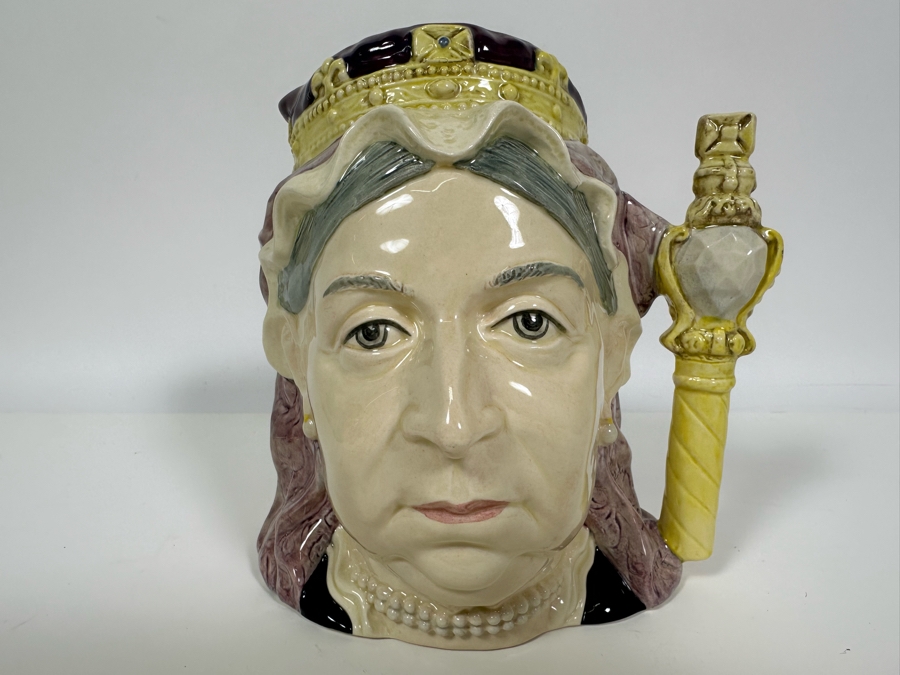 Vintage 1987 Royal Doulton Toby Mug 'Queen Victoria' D6816 Large Made In England 7H [Photo 2]