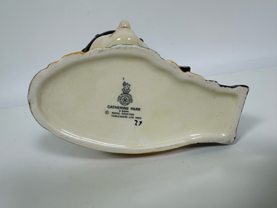 Vintage 1980 Royal Doulton Toby Mug 'Catherine Parr' D6664 Large Made In England 6.5H [Photo 6]