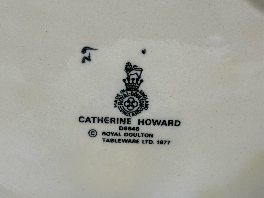 Vintage 1977 Royal Doulton Toby Mug 'Catherine Howard' D6645 Large Made In England 7H [Photo 7]