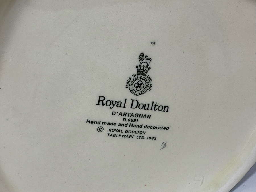 Vintage 1982 Royal Doulton Toby Mug 'D'Artagnan' D6691 Large Made In England 7H [Photo 7]