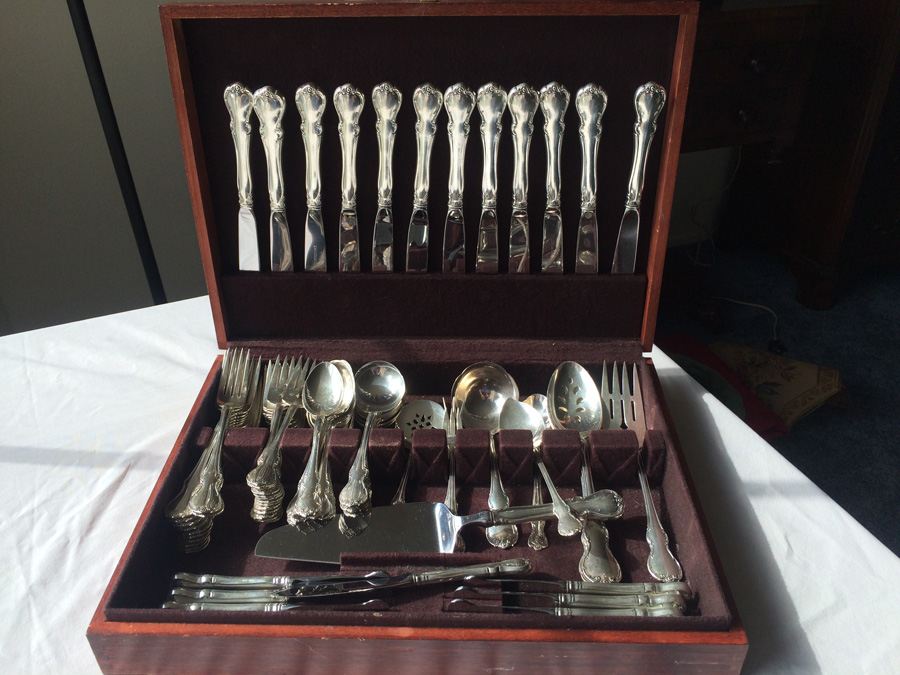 Towle Sterling Silver Flatware Set - 80% OF MELT VALUE! [Photo 1]