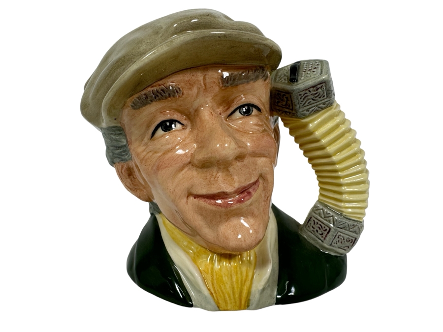 Vintage 1987 Royal Doulton Toby Mug 'The Busker' D6775 Large Made In England 6.5H