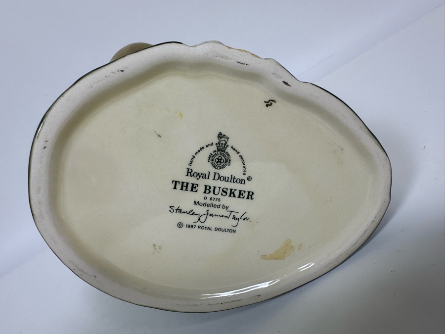 Vintage 1987 Royal Doulton Toby Mug 'The Busker' D6775 Large Made In England 6.5H [Photo 6]