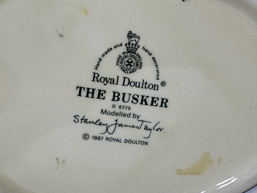Vintage 1987 Royal Doulton Toby Mug 'The Busker' D6775 Large Made In England 6.5H [Photo 7]