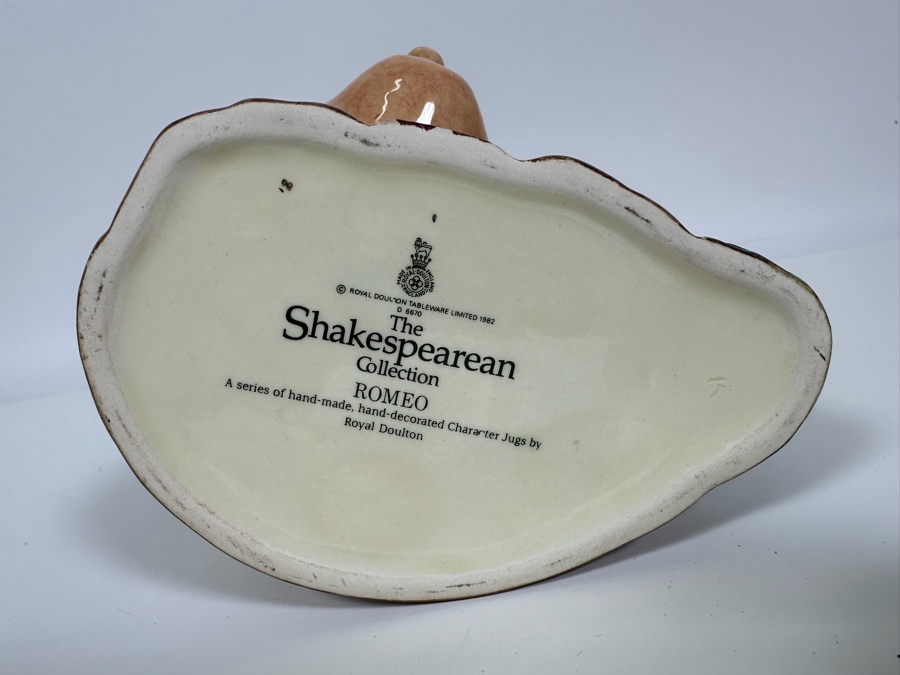 Vintage 1982 Royal Doulton Toby Mug 'The Shakespearean Collection: Romeo' D6670 Large Made In England 7.5H [Photo 7]