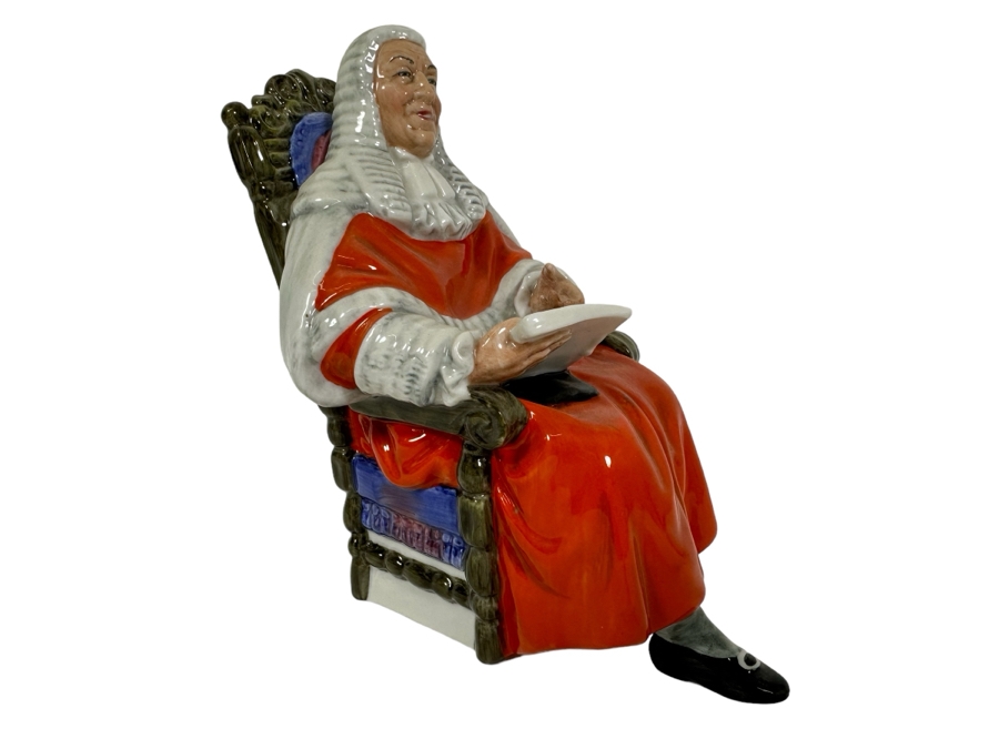 Vintage 1971 Royal Doulton Figurine 'The Judge' HN2443 Made In England 6.5H [Photo 1]