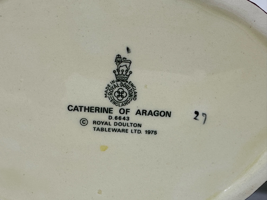 Vintage 1975 Royal Doulton Toby Mug 'Catherine Of Aragon' D6643 Large Made In England 7H [Photo 7]