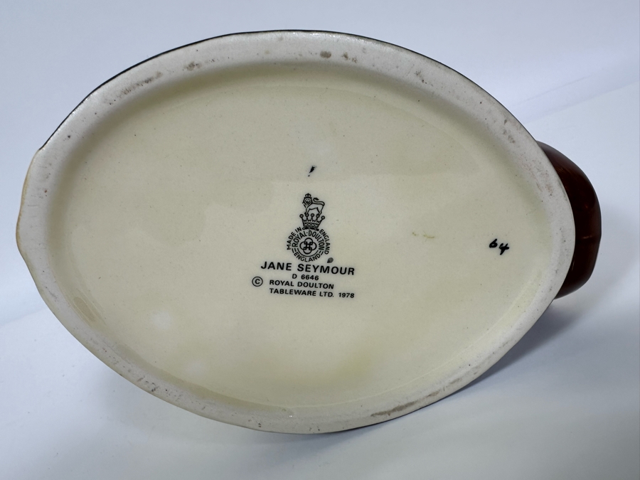 Vintage 1978 Royal Doulton Toby Mug 'Jane Seymour' D6646 Large Made In England 7H [Photo 6]