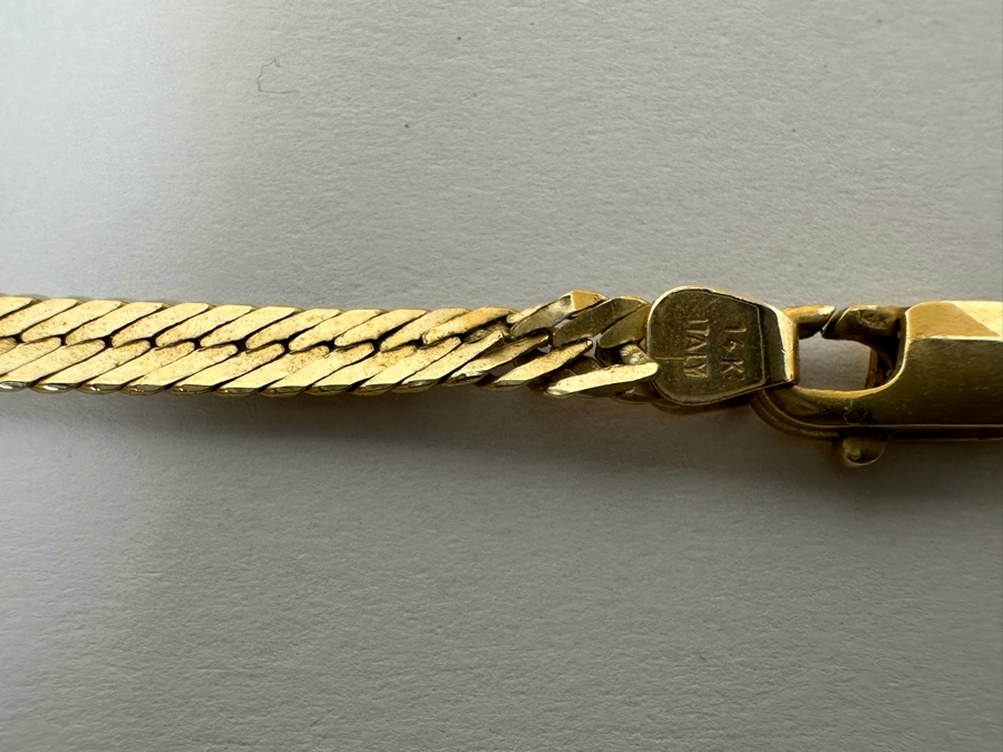 14K Gold Herringbone Chain 20' Necklace Italy (Some Damage To Chain Near Clasp - See Photos) 8.2g [Photo 12]