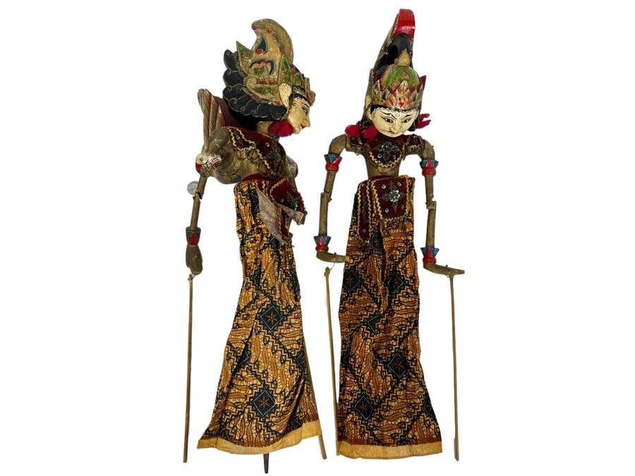 Pair Of Indonesian Rod Puppets 26L [Photo 1]