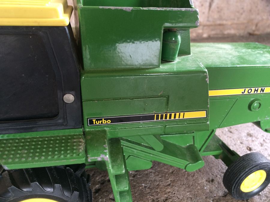 John Deere Combine w/ Yellow Top and Accessory Toy [Photo 6]