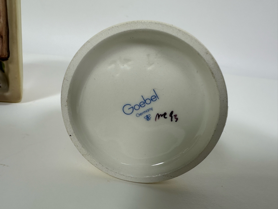 Set Of Three Vintage German Hummels: Little Gardener Figurine, One 4 U, One 4 Me Place Card & Vacation Time Wall Plaque [Photo 8]