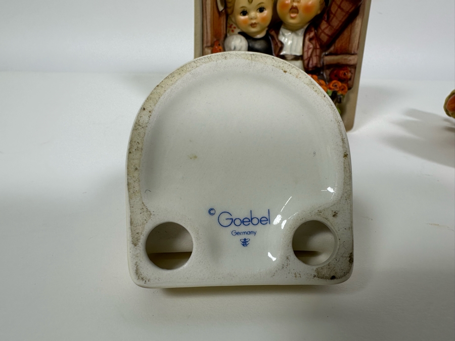 Set Of Three Vintage German Hummels: Little Gardener Figurine, One 4 U, One 4 Me Place Card & Vacation Time Wall Plaque [Photo 10]