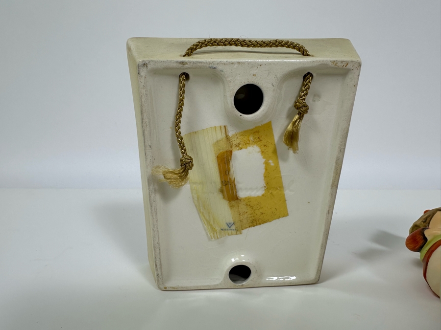 Set Of Three Vintage German Hummels: Little Gardener Figurine, One 4 U, One 4 Me Place Card & Vacation Time Wall Plaque [Photo 12]