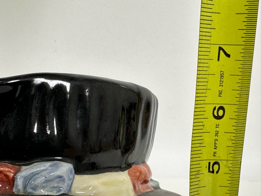 Vintage 1946 Royal Doulton Toby Mug 'Beefeater' D6206 Large Made In England 6.5H [Photo 8]