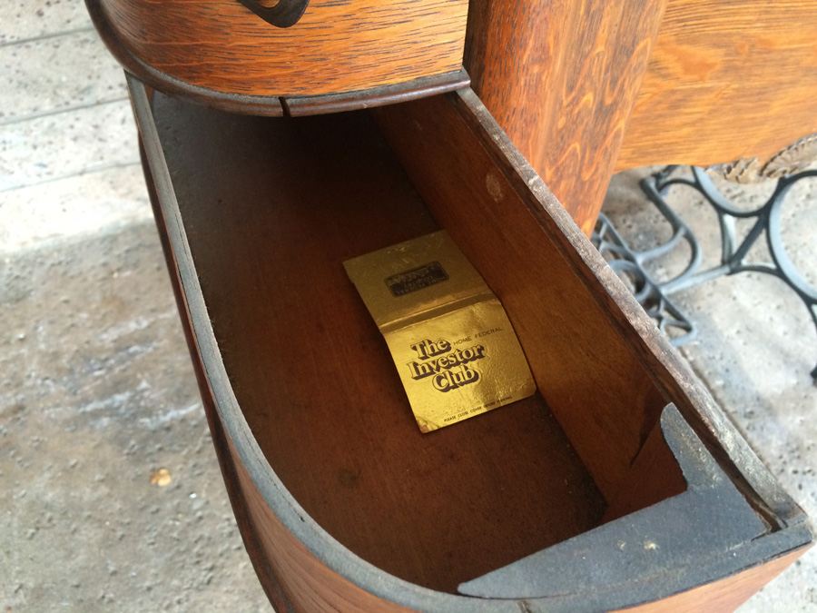 Vintage Treadle Sewing Machine - Free Sewing Machine Co - The Free No. 5 [Photo 18]