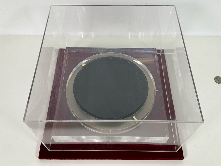 JECO Magnetic Table Clock With Magnetic Second Hand That Spins Ball Around In Acrylic Display Case 12W X 12H X 7.5D [Photo 7]