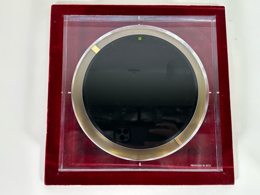 JECO Magnetic Table Clock With Magnetic Second Hand That Spins Ball Around In Acrylic Display Case 12W X 12H X 7.5D [Photo 5]