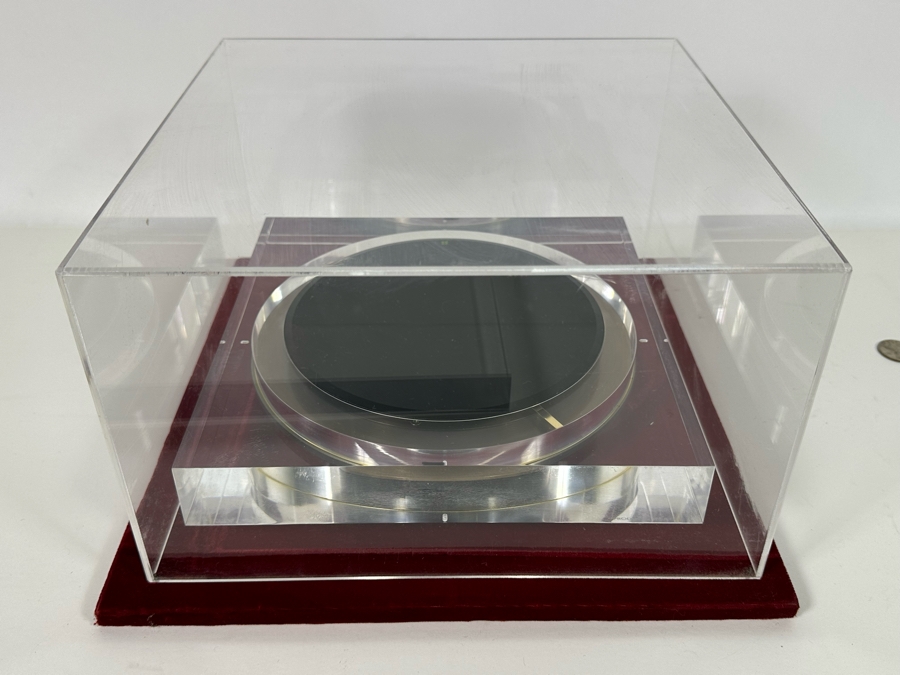 JECO Magnetic Table Clock With Magnetic Second Hand That Spins Ball Around In Acrylic Display Case 12W X 12H X 7.5D [Photo 8]