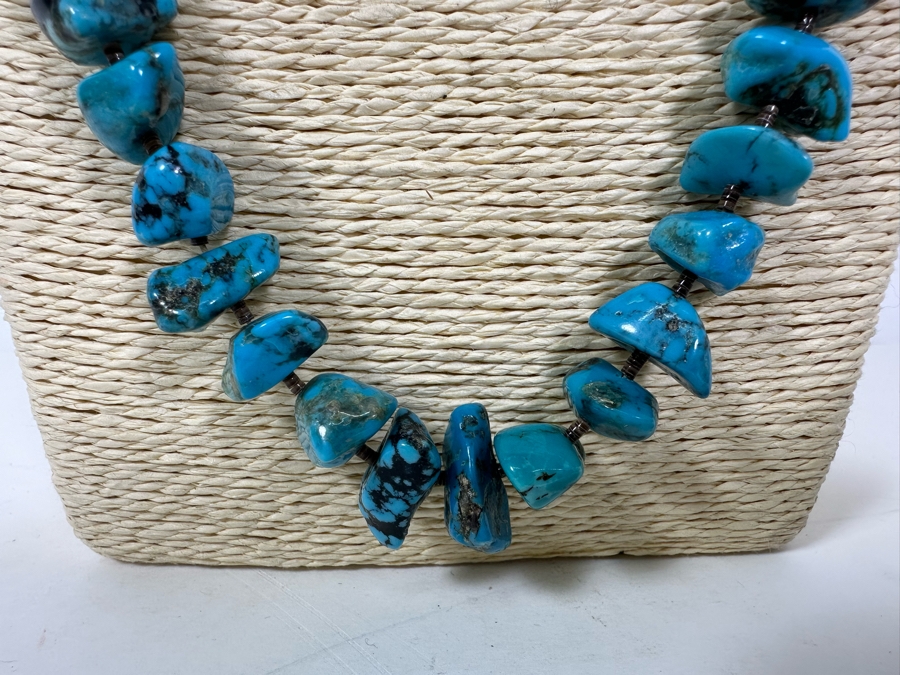 Vintage 28' Turquoise Bead Necklace [Photo 3]