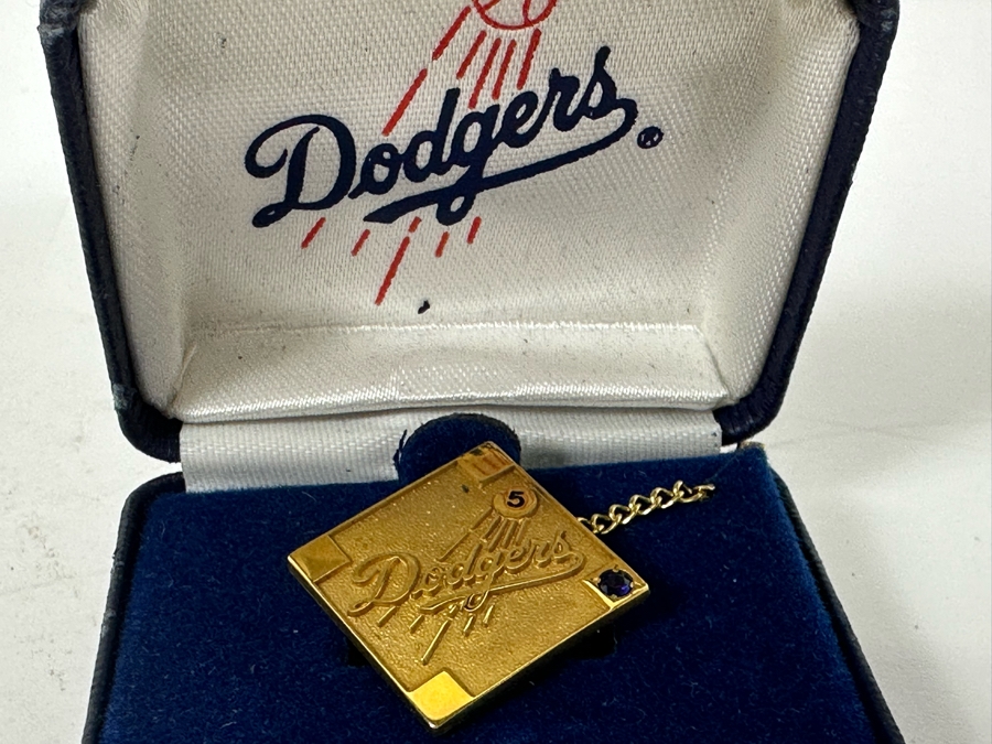 Los Angeles Dodgers 5 Year Gold-Filled Pin [Photo 4]