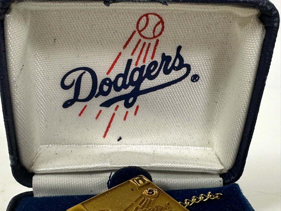 Los Angeles Dodgers 5 Year Gold-Filled Pin [Photo 6]