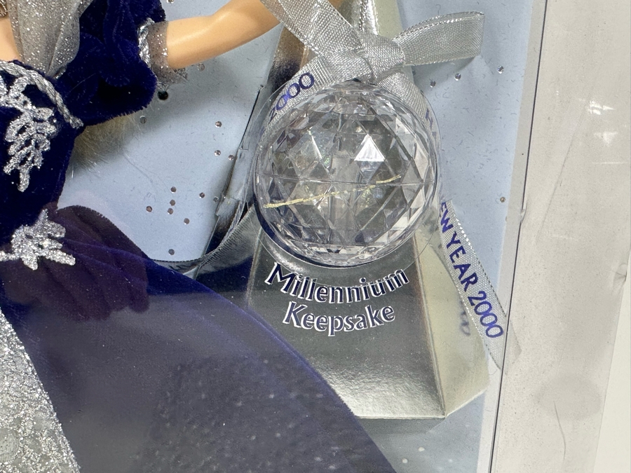 Vintage 1999 Mattel Millennium Princess Barbie New In Box 24154 [Photo 4]