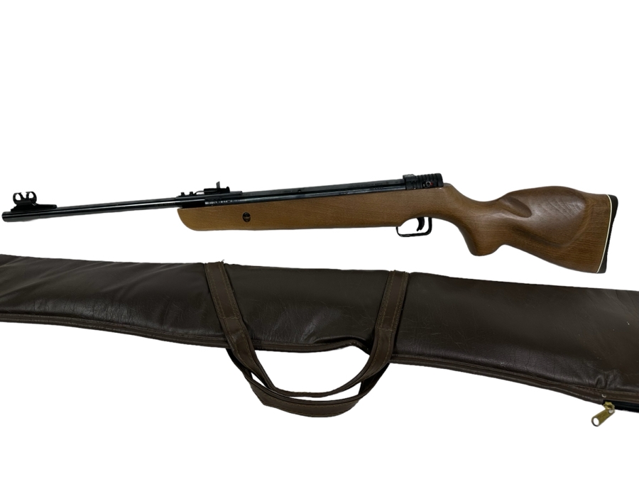 Mendoza .177 Caliber Air Rifle Pellet Gun Model RM 10 36L With Soft Case