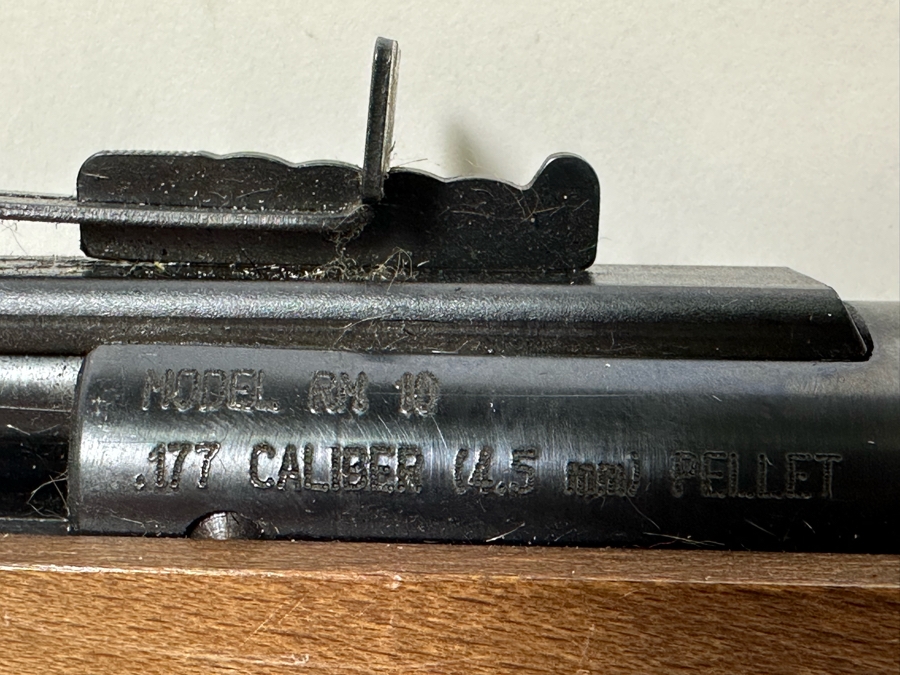 Mendoza .177 Caliber Air Rifle Pellet Gun Model RM 10 36L With Soft Case [Photo 9]