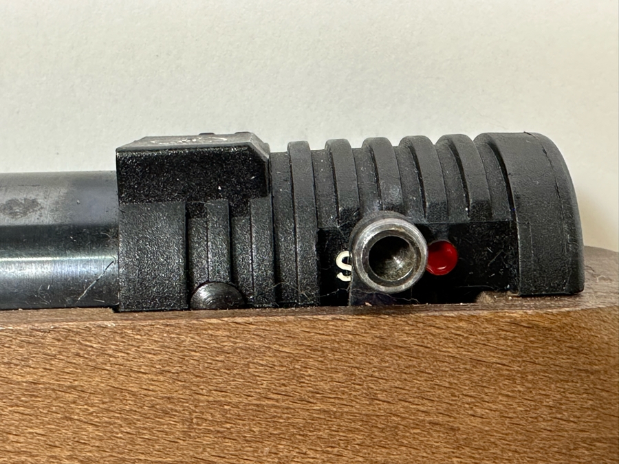 Mendoza .177 Caliber Air Rifle Pellet Gun Model RM 10 36L With Soft Case [Photo 7]