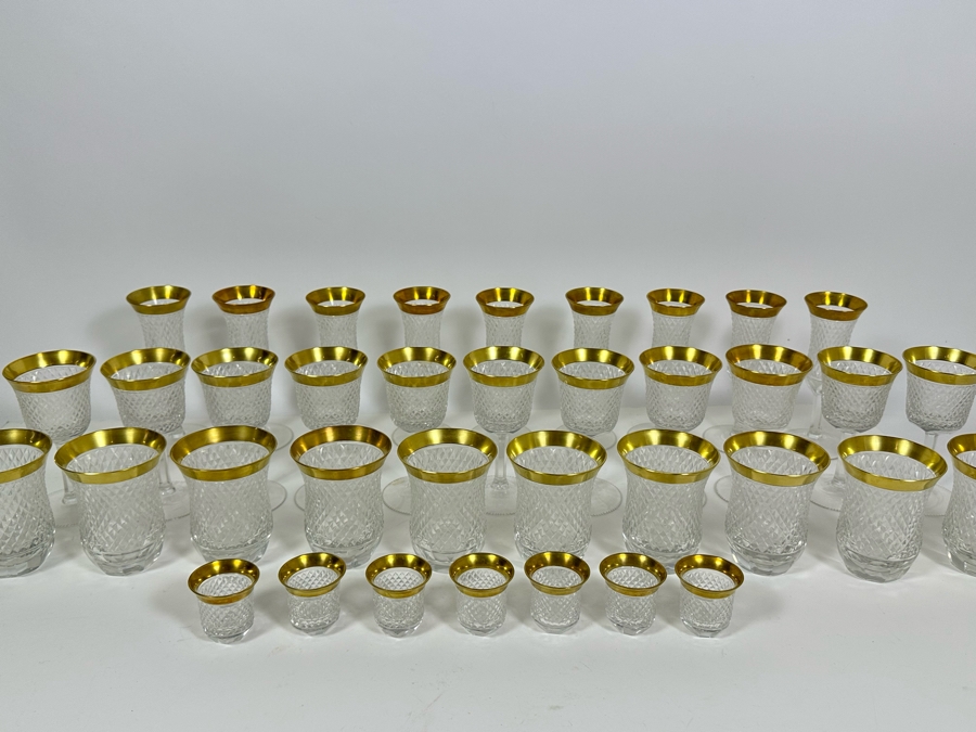 37 Piece Gold Rim Glasses And Stemware [Photo 6]