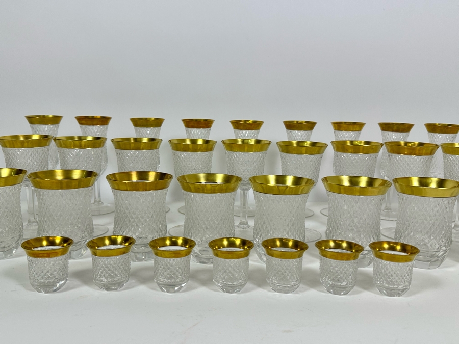37 Piece Gold Rim Glasses And Stemware [Photo 4]